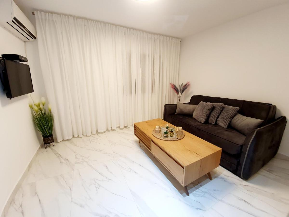 Suiteyarin Eilat Close To The Beach Екстер'єр фото